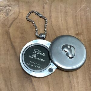 Round Locket picture Holder with mirror for keychain or necklace